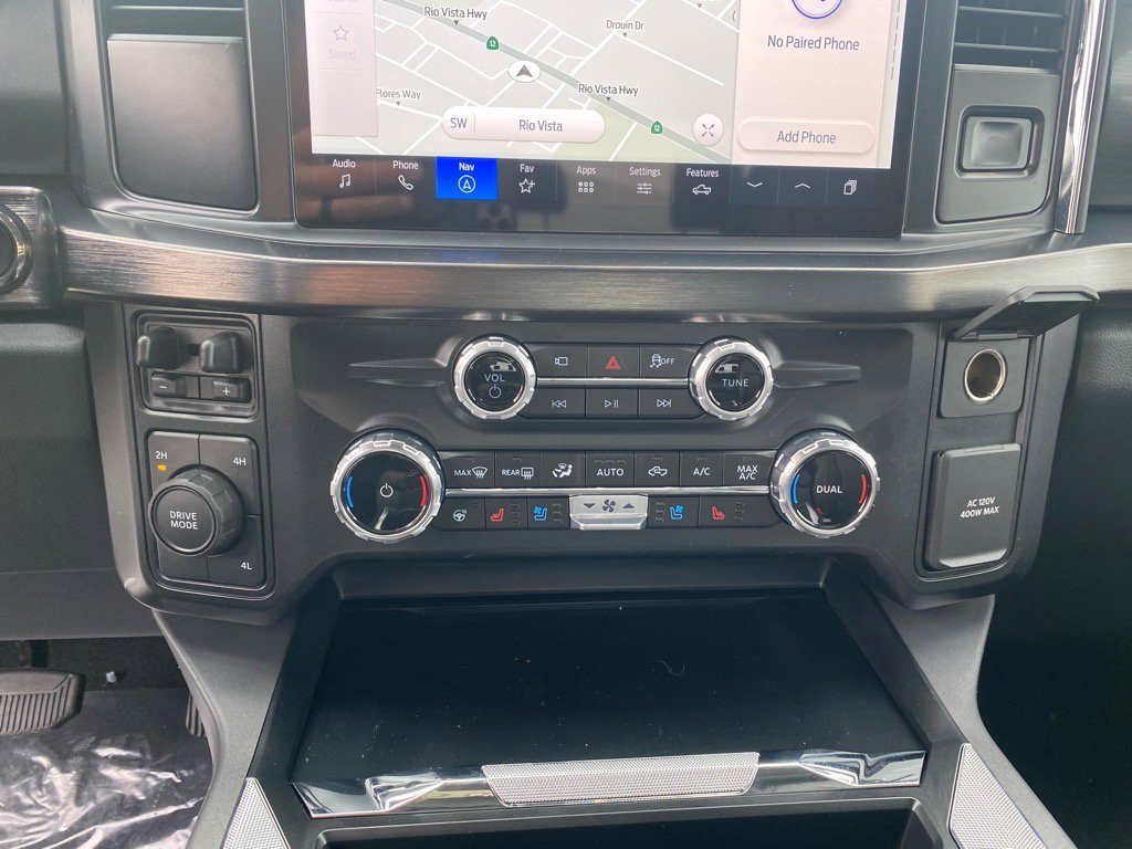 New 2025 Ford F250 Lariat image 24