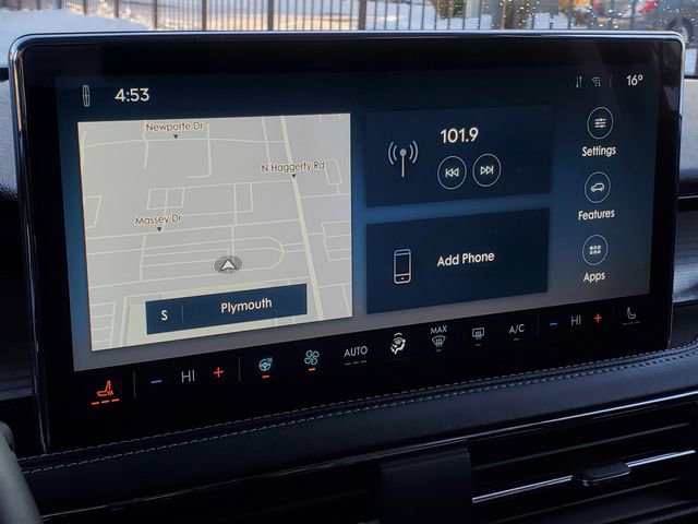 Certified 2024 Lincoln Corsair AWD w/ Equipment Group 101A image 18