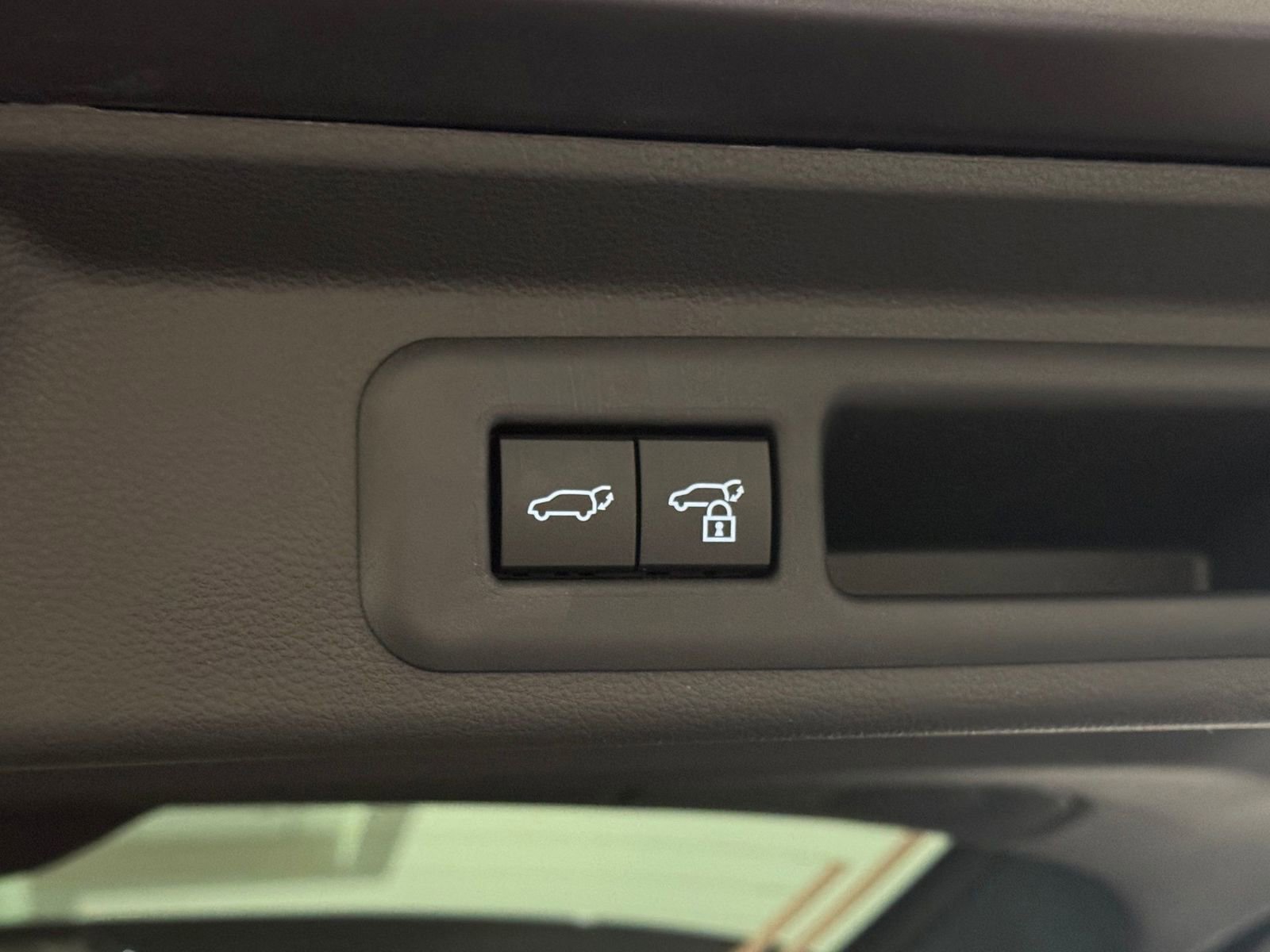 New 2026 Toyota Sequoia Platinum AWD/4WD image 11