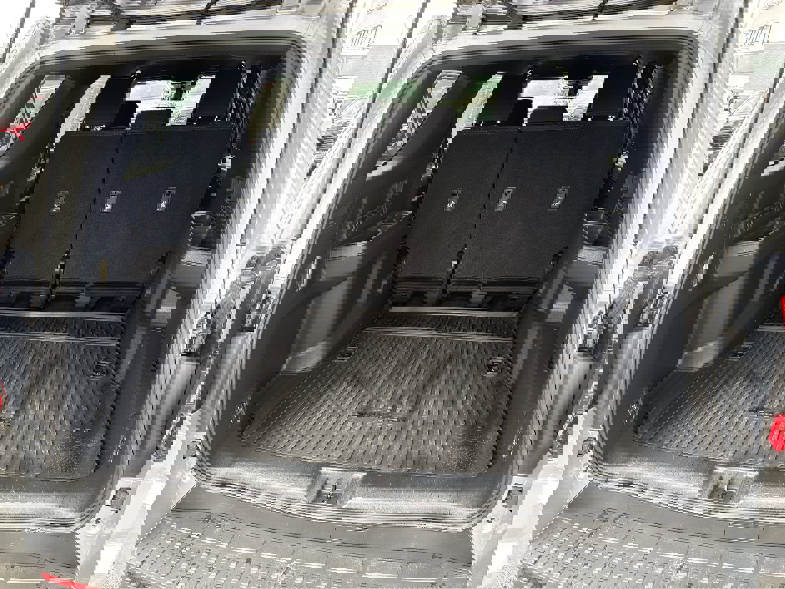 Certified 2025 Toyota 4Runner SR5 AWD/4WD image 8