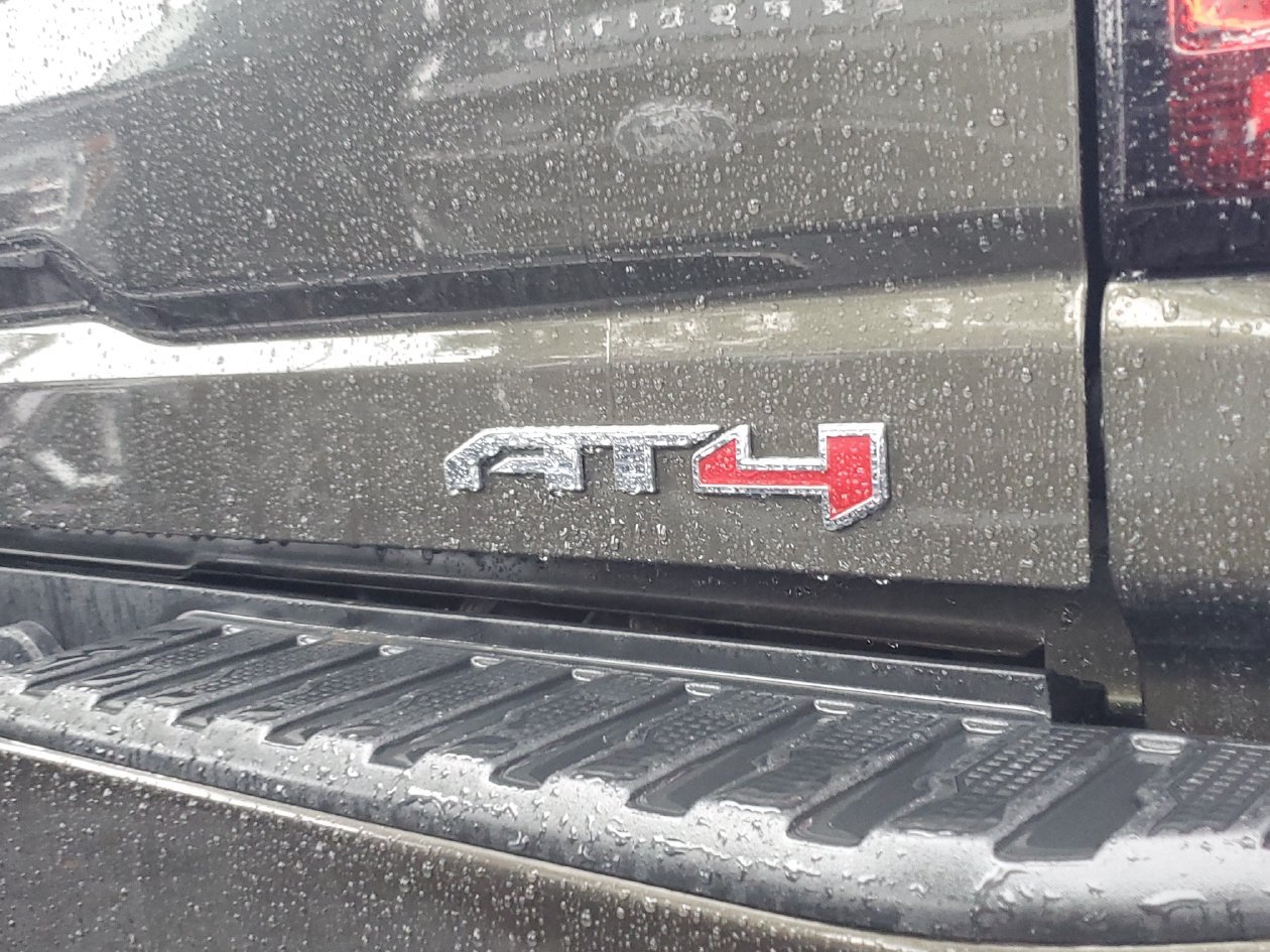 Used 2022 GMC Sierra 3500 AT4 AWD/4WD image 8