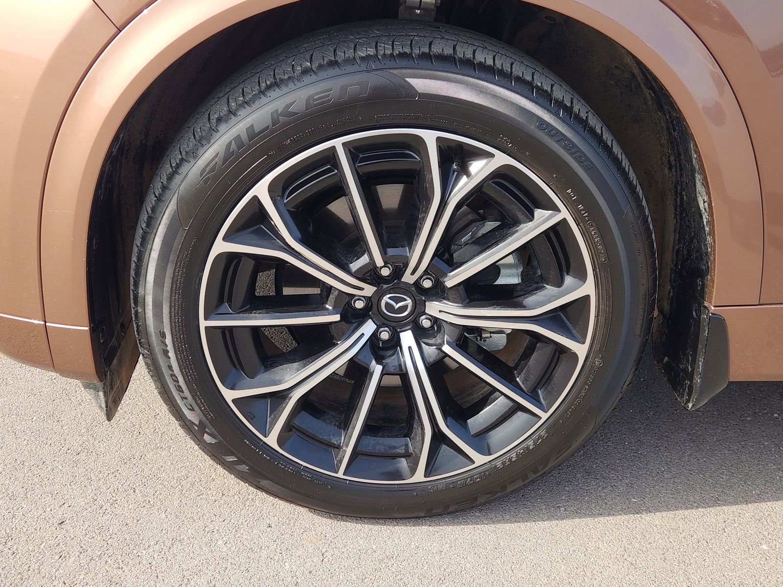 Used 2025 MAZDA CX-70 3.3 Turbo S w/ Premium Package image 14