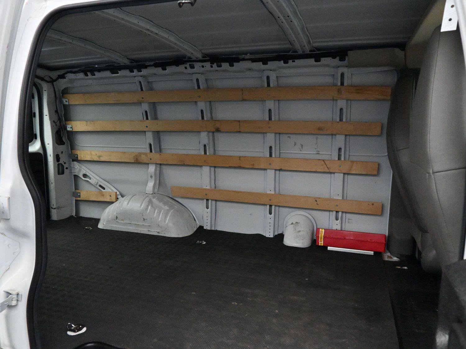 Used 2022 Chevrolet Express 2500 w/ Driver Convenience Package image 10