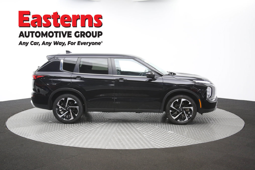 Used 2024 Mitsubishi Outlander SE FWD image 48