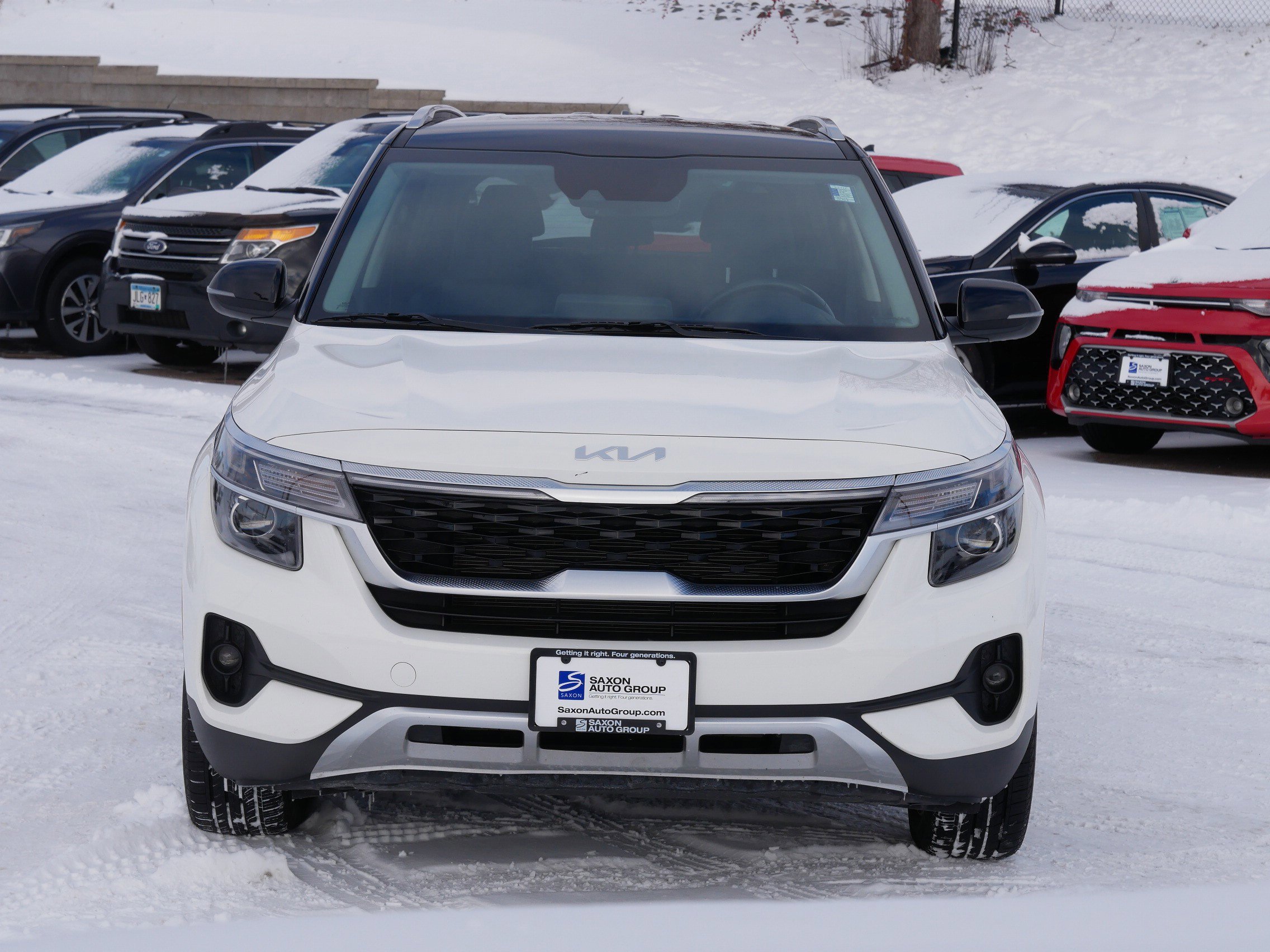 Used 2023 Kia Seltos S image 3