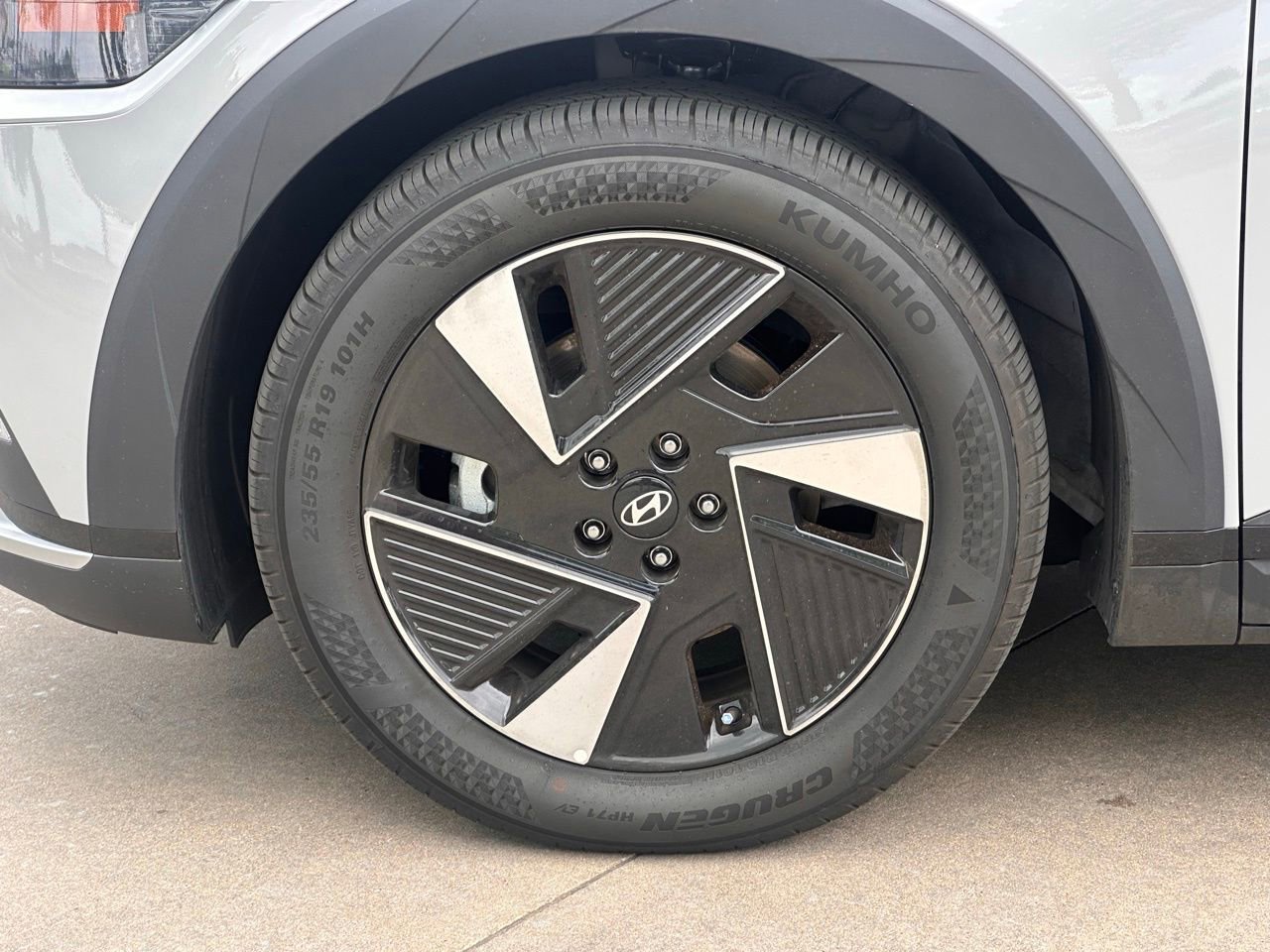 Certified 2026 Hyundai Ioniq 5 SEL image 9