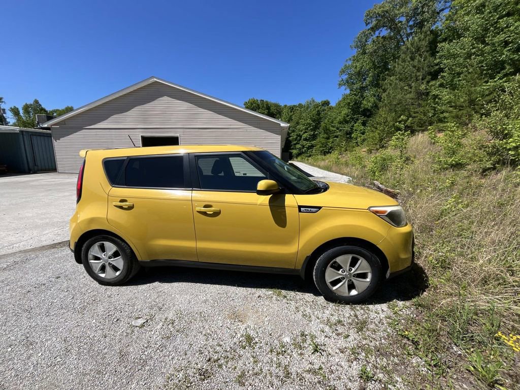 Used 2015 Kia Soul + w/ Eco Package FWD image 2