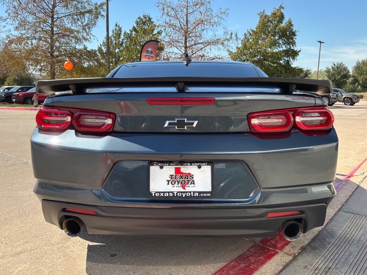 Used 2023 Chevrolet Camaro LT RWD image 7