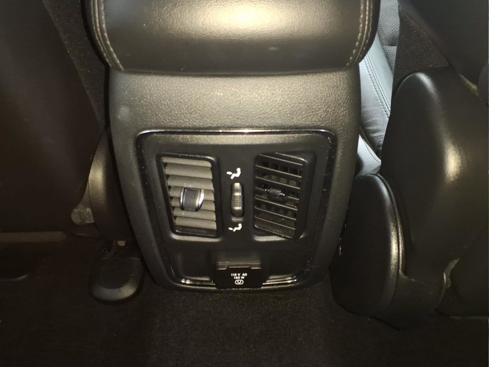 Used 2020 Jeep Grand Cherokee Altitude image 13