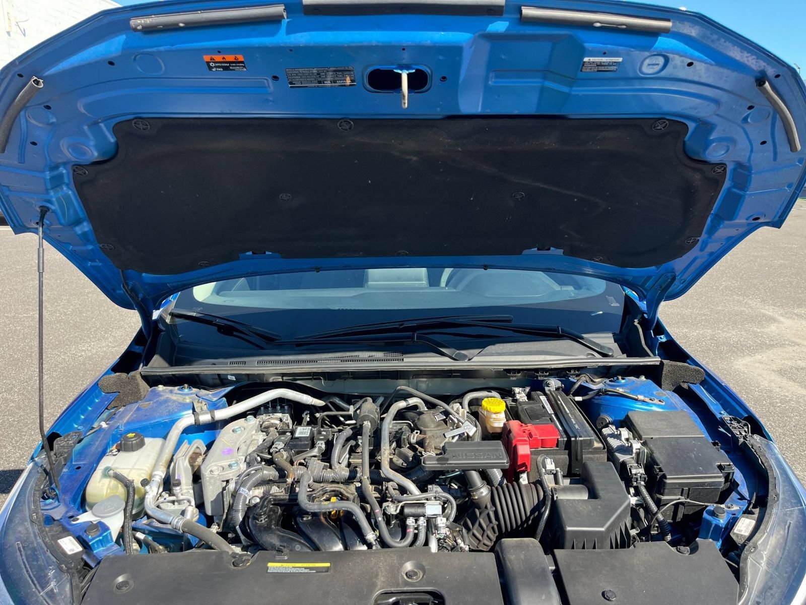 Used 2025 Nissan Sentra SV FWD image 30