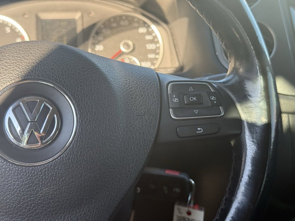 Used 2013 Volkswagen Tiguan S image 15