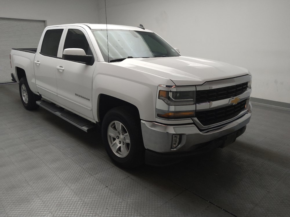 Used 2018 Chevrolet Silverado 1500 LT w/ LT Eassist Package RWD image 13