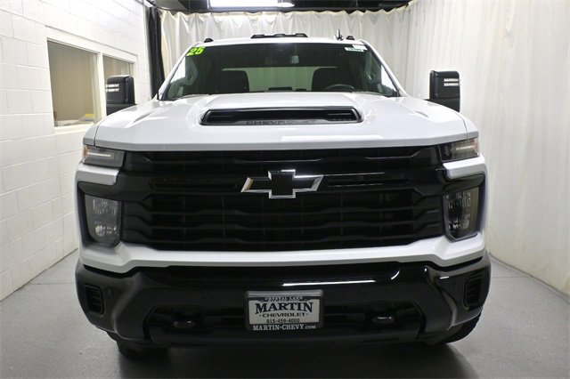 New 2025 Chevrolet Silverado 2500 Custom w/ Custom Convenience Package image 9