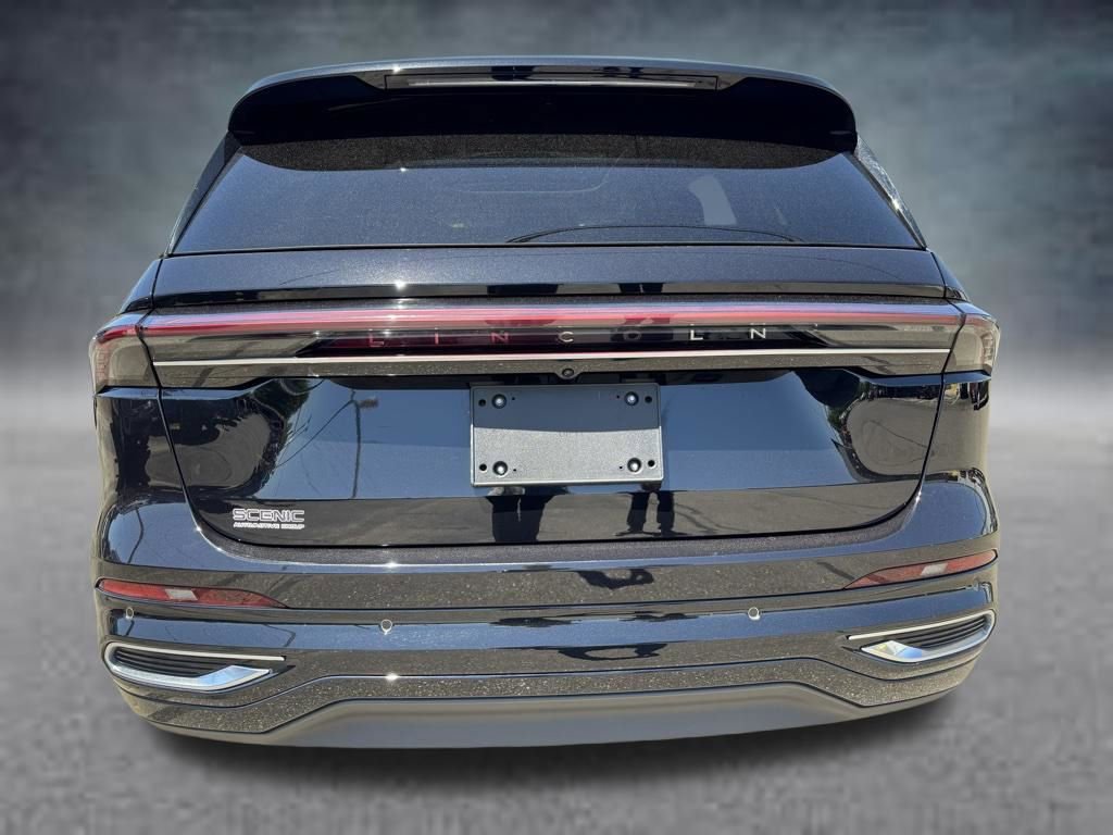 Used 2025 Lincoln Nautilus Reserve AWD/4WD image 10