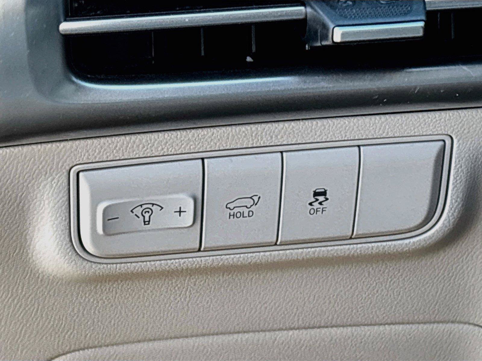 Used 2025 Hyundai Tucson SEL AWD/4WD image 14