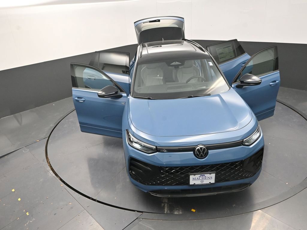 New 2026 Volkswagen Tiguan SE R-Line image 29