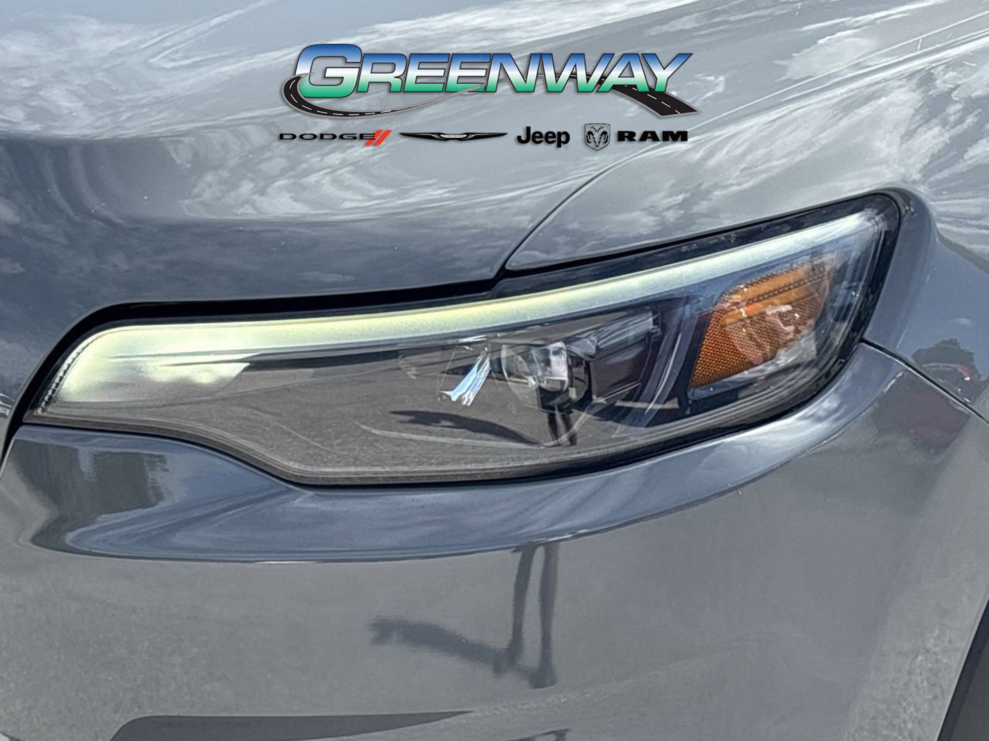 Used 2020 Jeep Cherokee Limited image 29