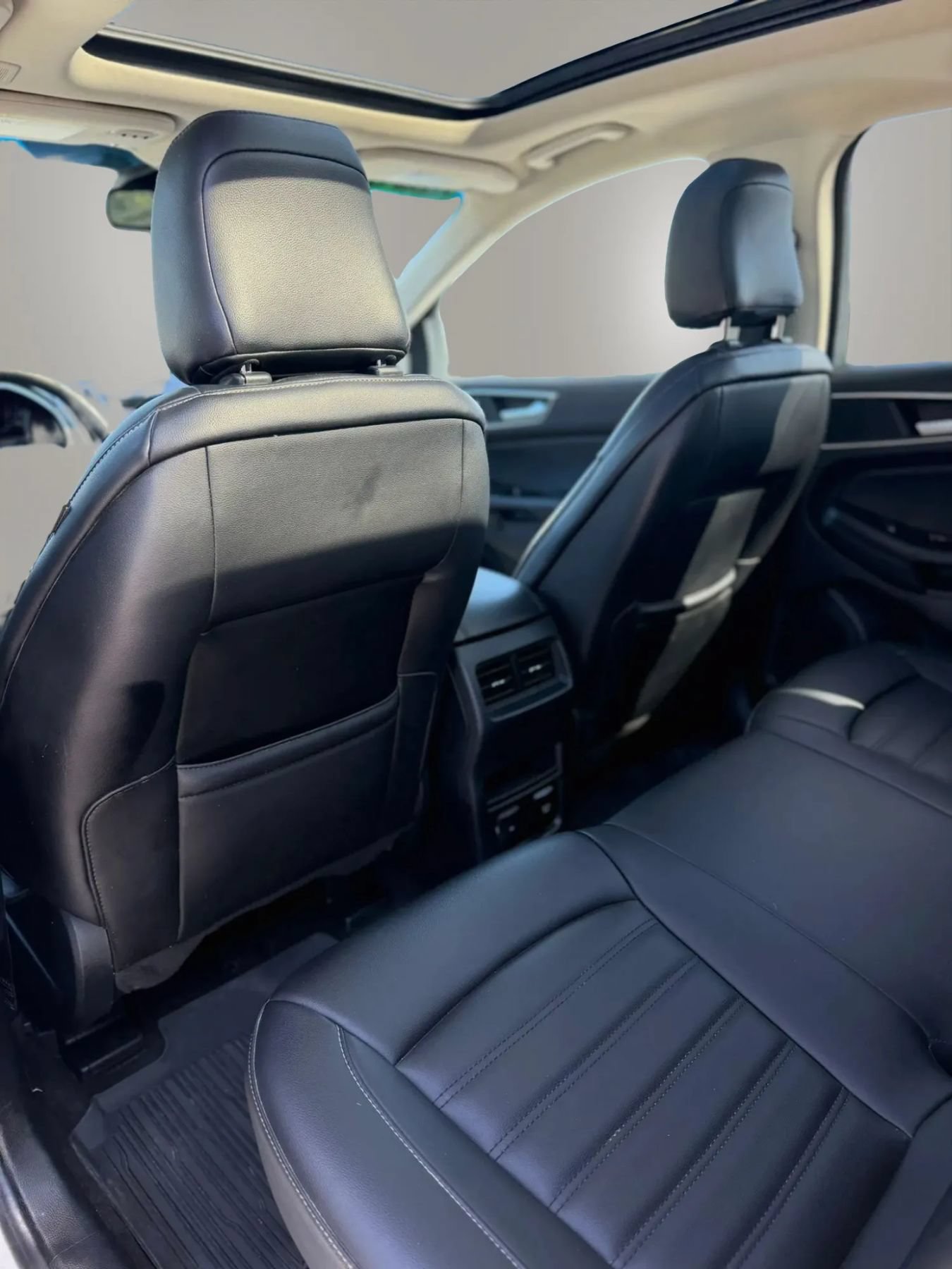 Used 2020 Ford Edge SEL w/ Convenience Package AWD/4WD image 15