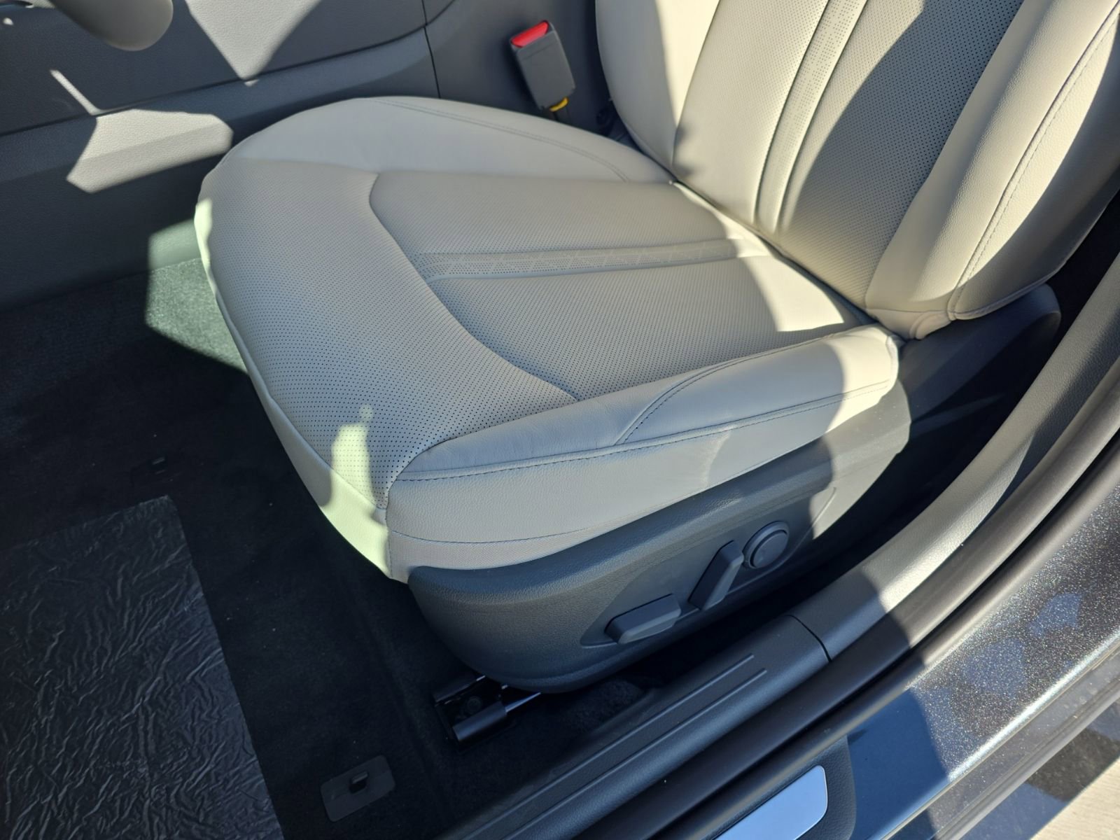 New 2026 Hyundai Sonata Limited image 28