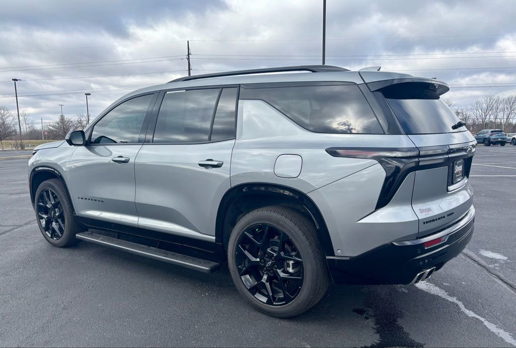 Used 2024 Chevrolet Traverse RS w/ LPO, Floor Liner Package image 5