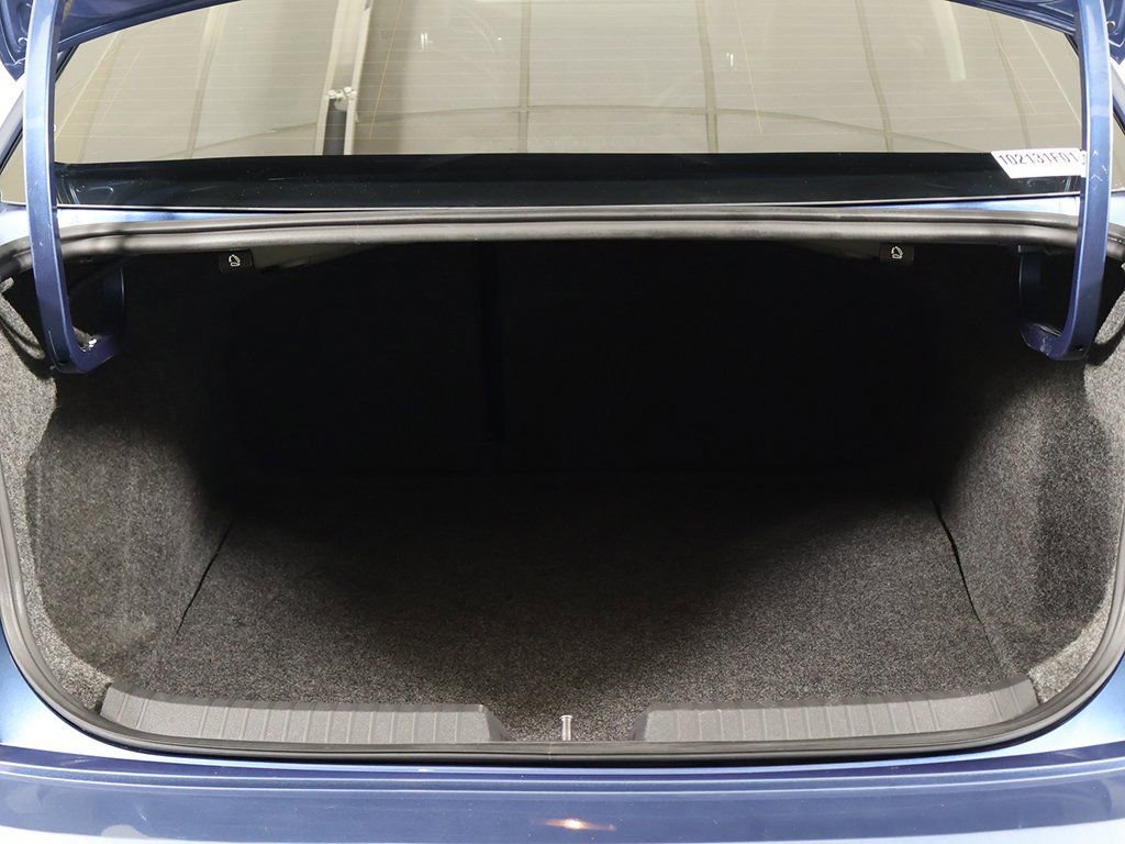Used 2021 Volkswagen Jetta SEL Premium image 22