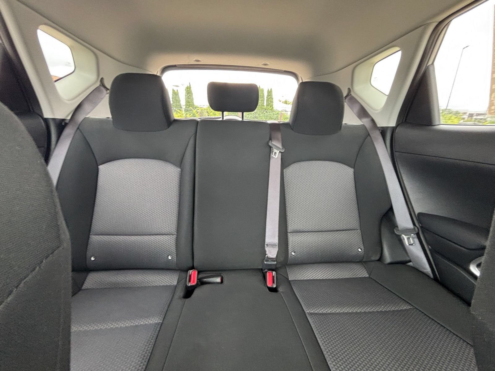 Used 2025 Kia Soul LX w/ LX Technology Package FWD image 35