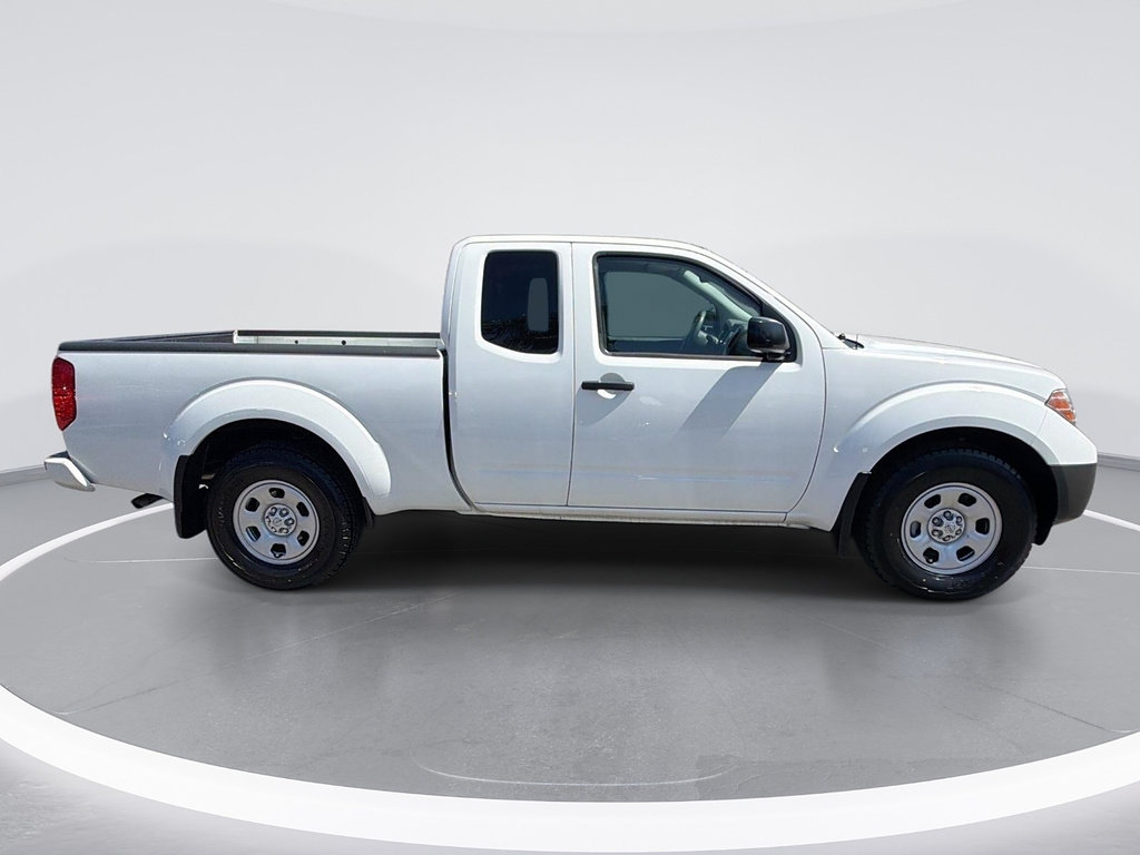 Used 2021 Nissan Frontier S RWD image 3