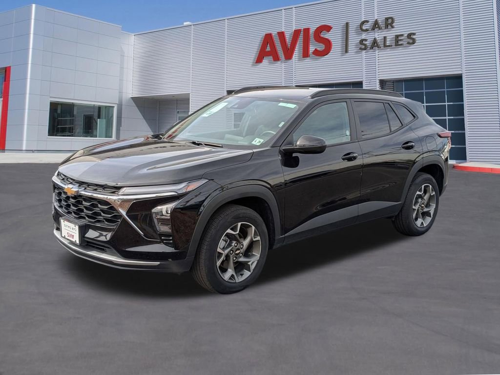 Used 2025 Chevrolet Trax LT w/ LT Convenience Package image 1