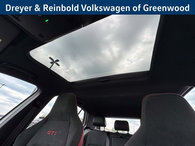New 2026 Volkswagen GTI SE FWD image 22
