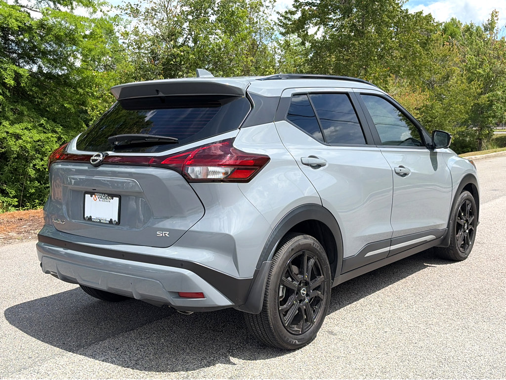 Certified 2024 Nissan Kicks SR FWD image 21