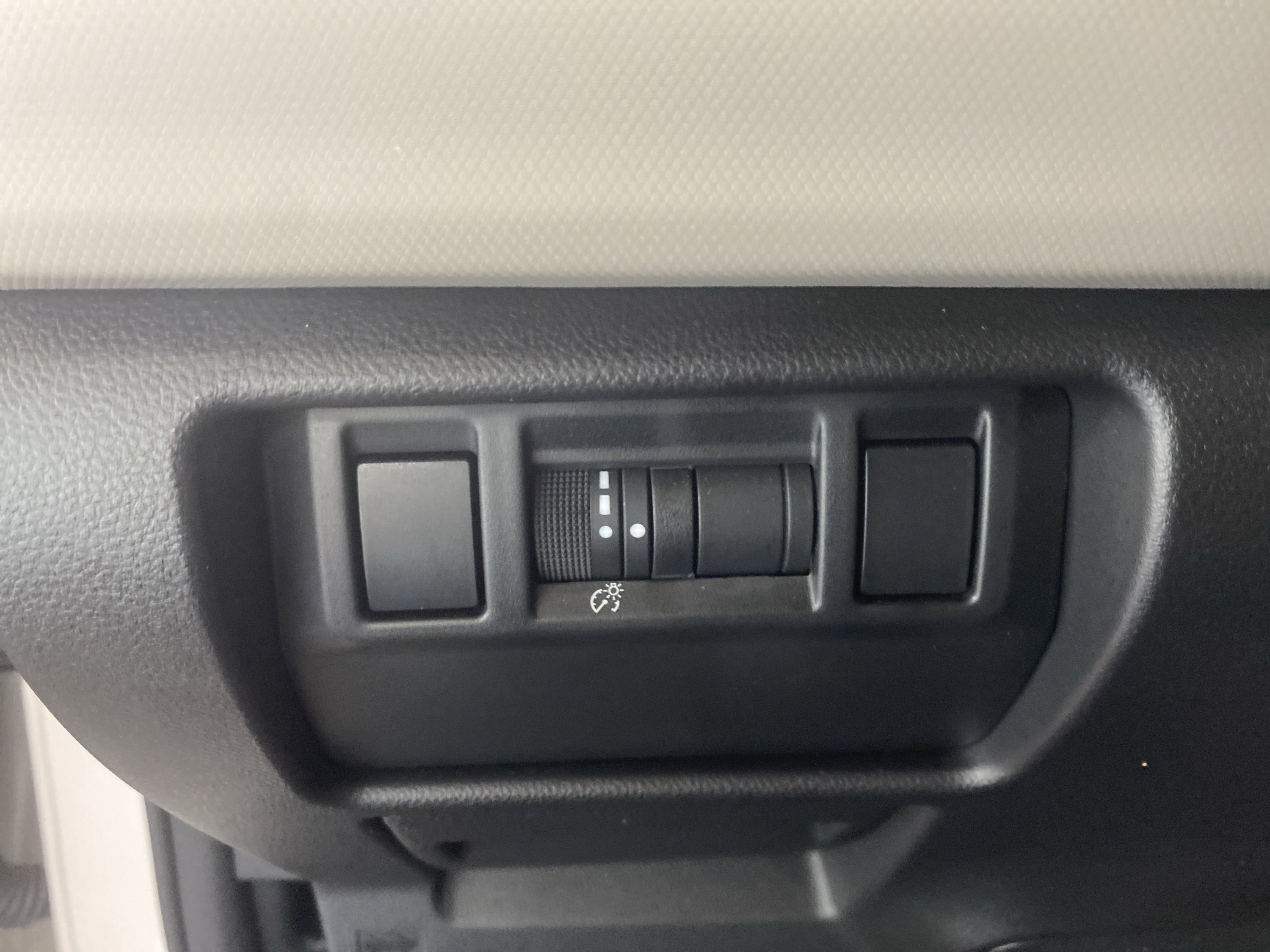 Used 2025 Subaru Forester AWD/4WD image 19