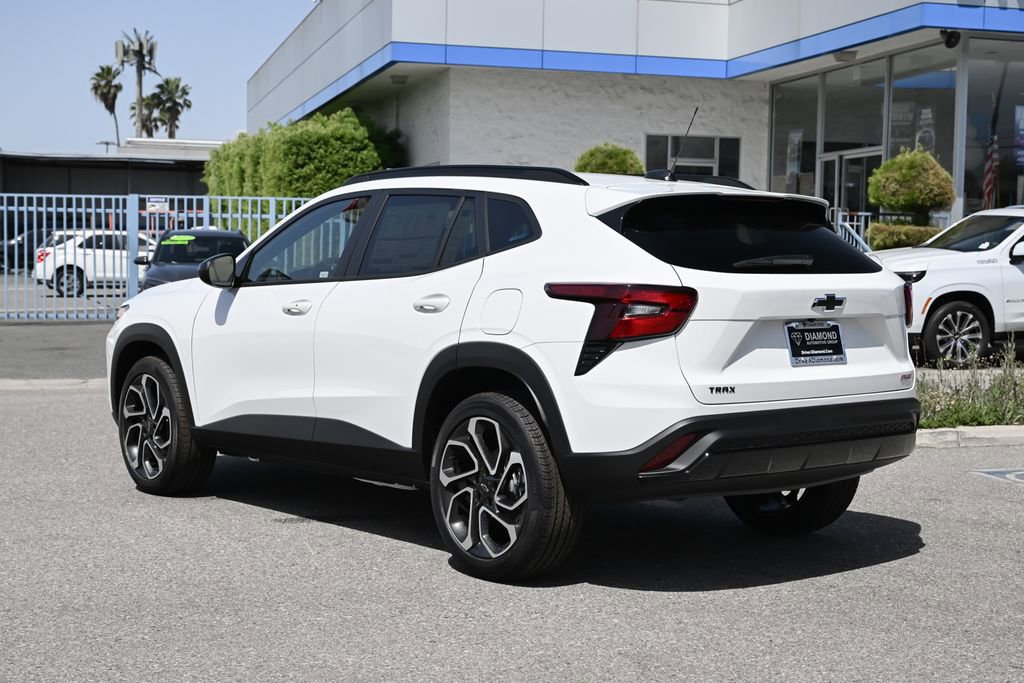 New 2026 Chevrolet Trax RS FWD image 6