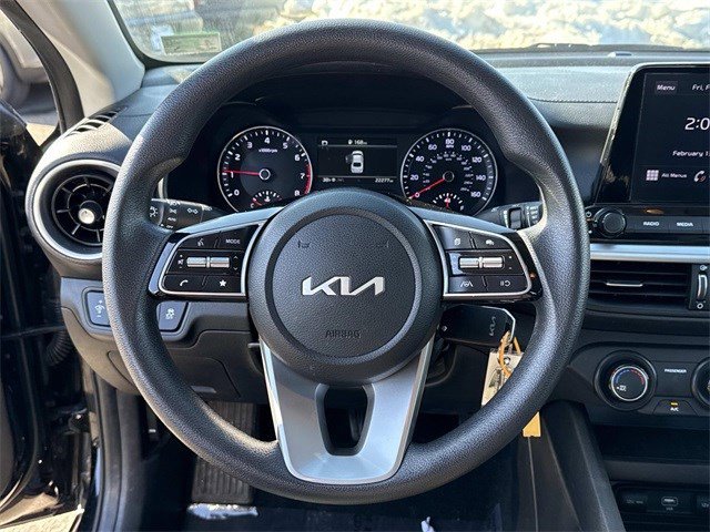 Used 2023 Kia Forte LXS image 18