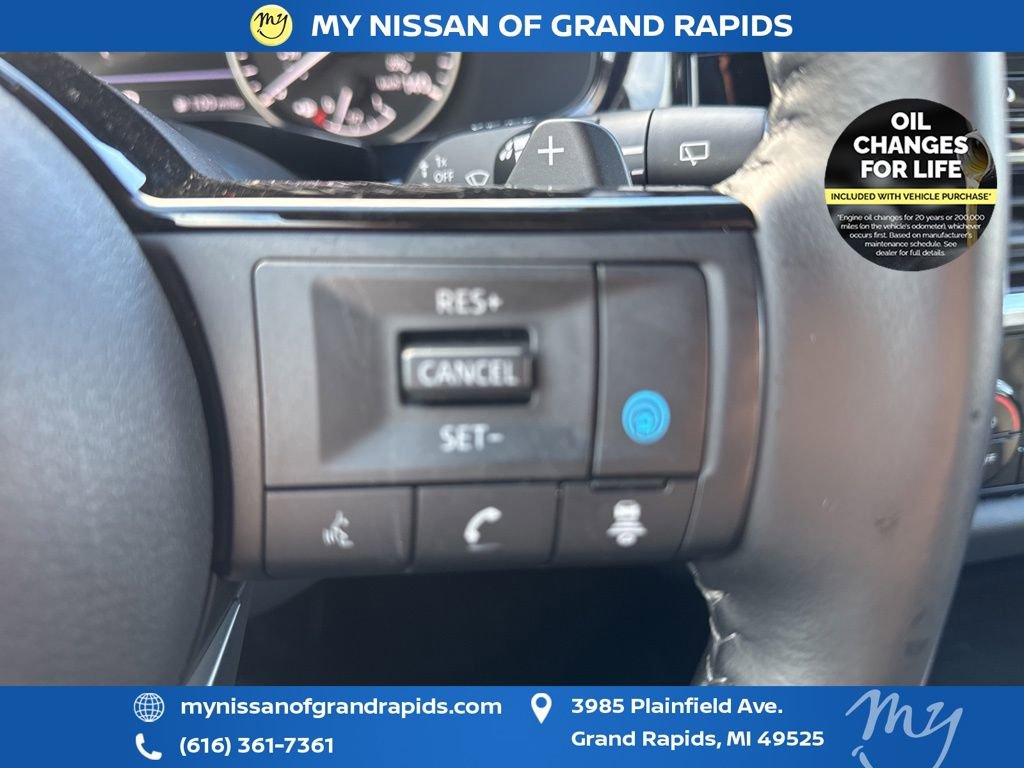 Used 2023 Nissan Pathfinder SL image 52