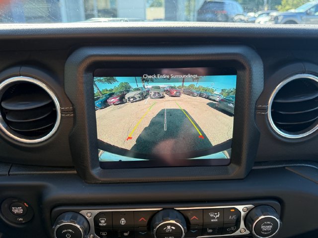 Used 2021 Jeep Wrangler Unlimited Sahara AWD/4WD image 21