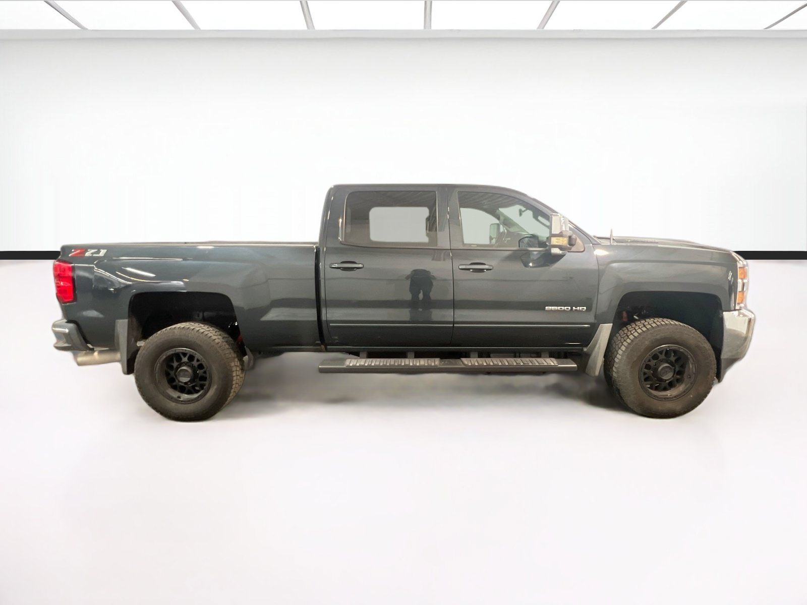 Used 2018 Chevrolet Silverado 2500 LT w/ LT Convenience Package AWD/4WD image 23