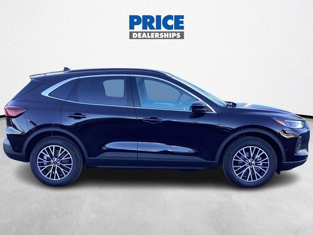 Used 2024 Ford Escape SE w/ PHEV Premium Package FWD image 9