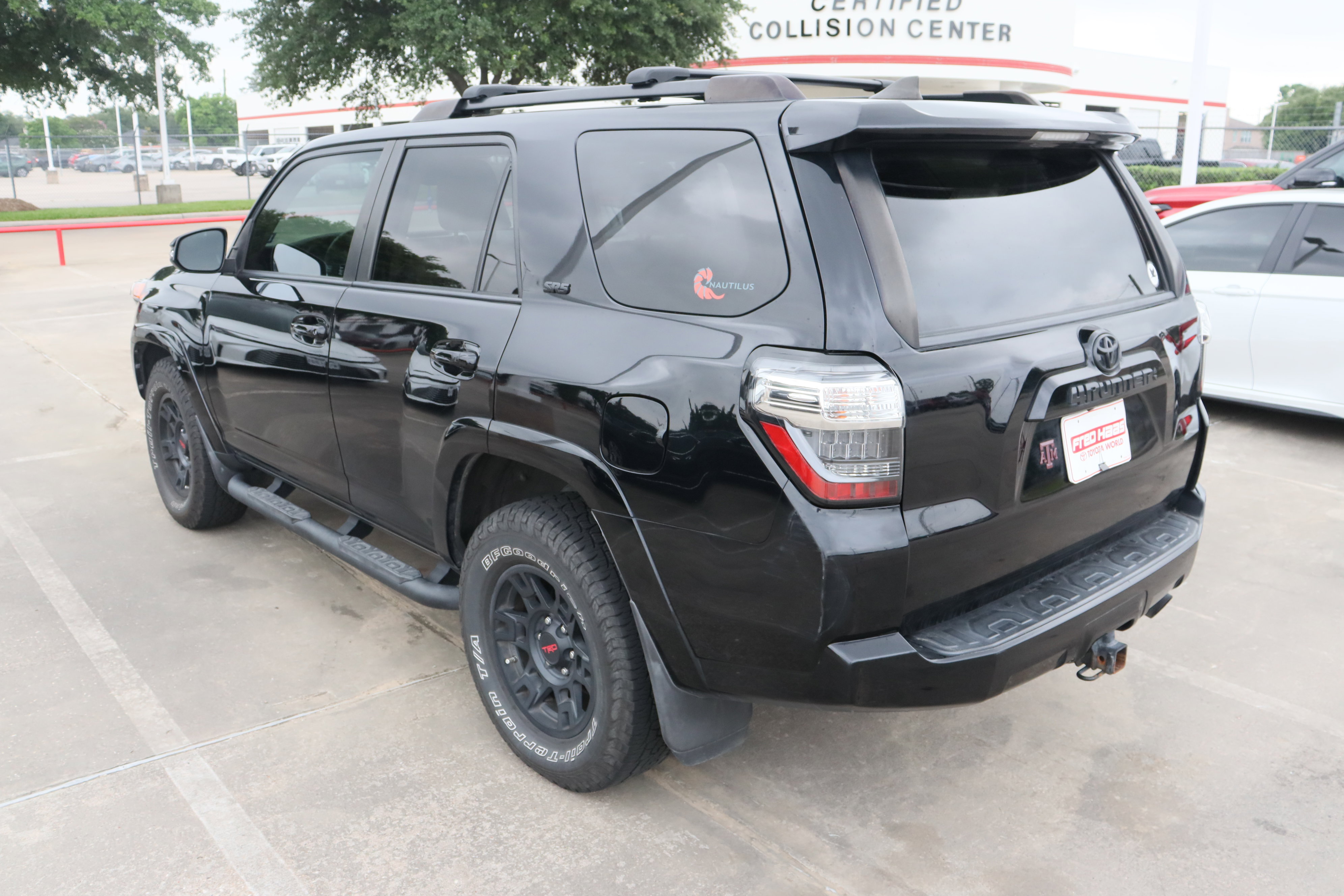 Used 2021 Toyota 4Runner SR5 Premium w/ Moonroof Package RWD image 7