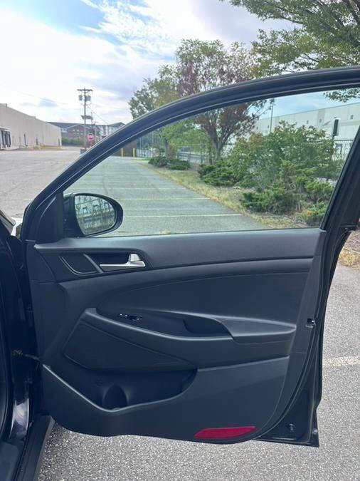 Used 2019 Hyundai Tucson SE image 20