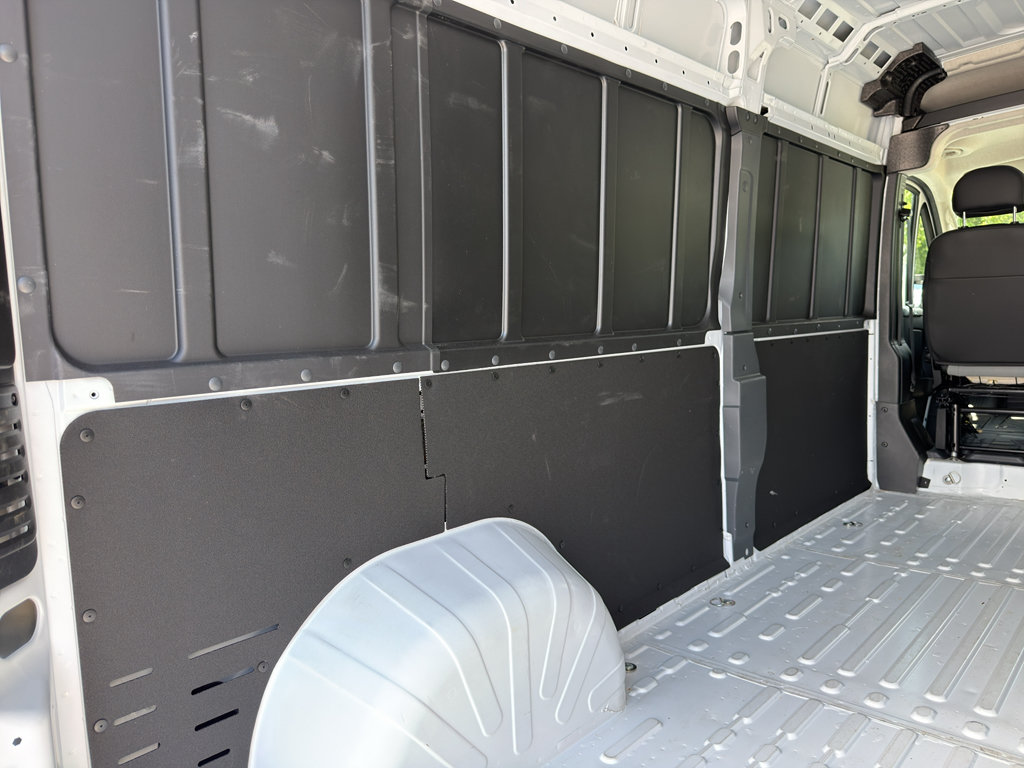 Used 2026 RAM ProMaster 2500 w/ Convenience Group FWD image 14