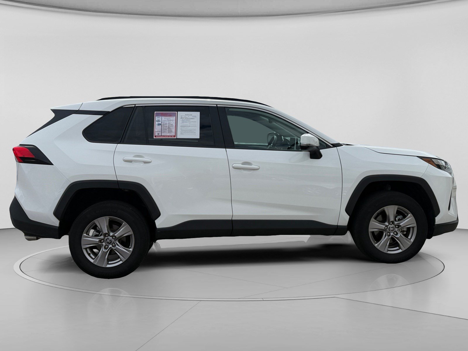 Used 2025 Toyota RAV4 XLE AWD/4WD image 6