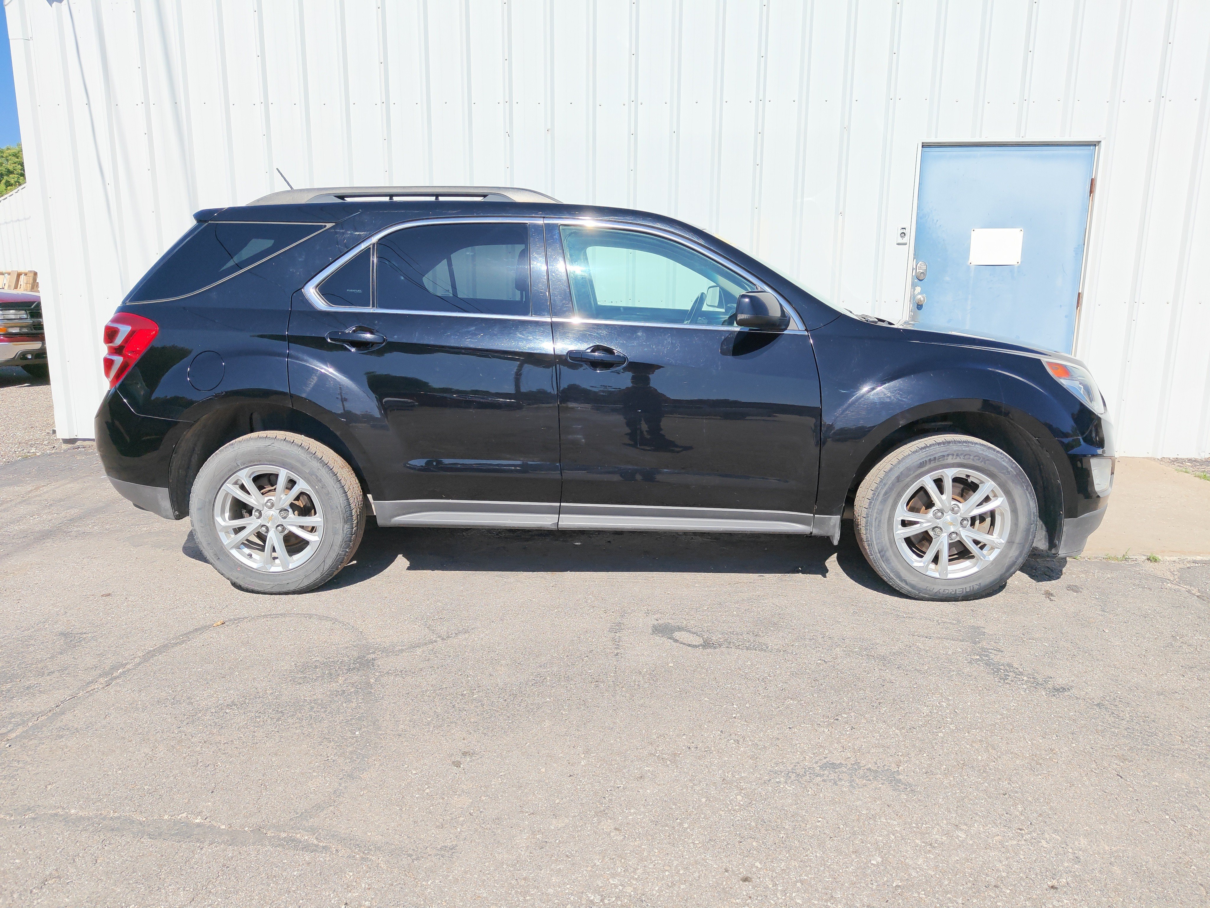 Used 2017 Chevrolet Equinox LT w/ Convenience Package