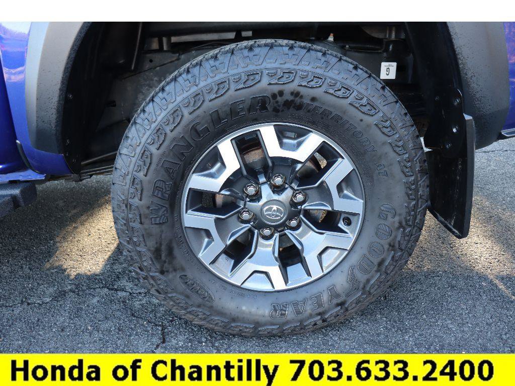 Used 2023 Toyota Tacoma TRD Off-Road image 27