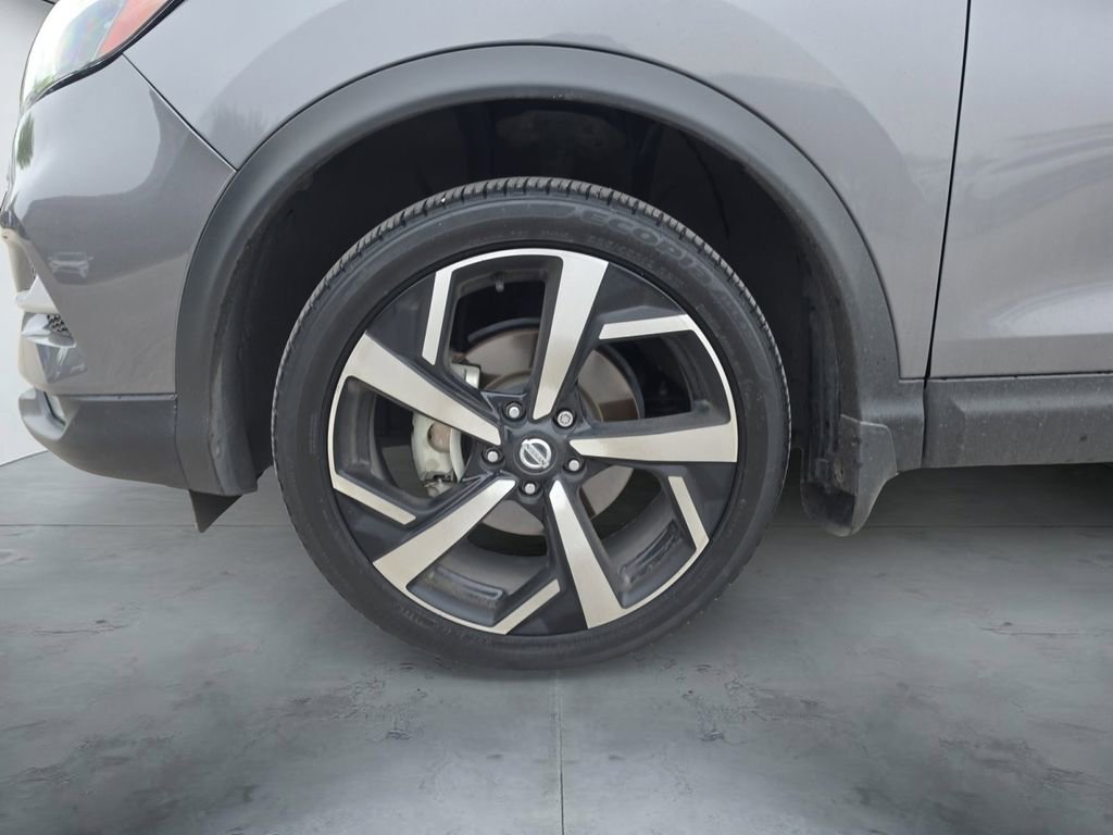Used 2022 Nissan Rogue Sport SL w/ Premium Package FWD image 14