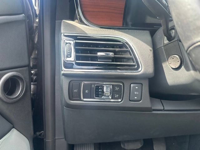 Used 2023 Lincoln Navigator L Reserve AWD/4WD image 14