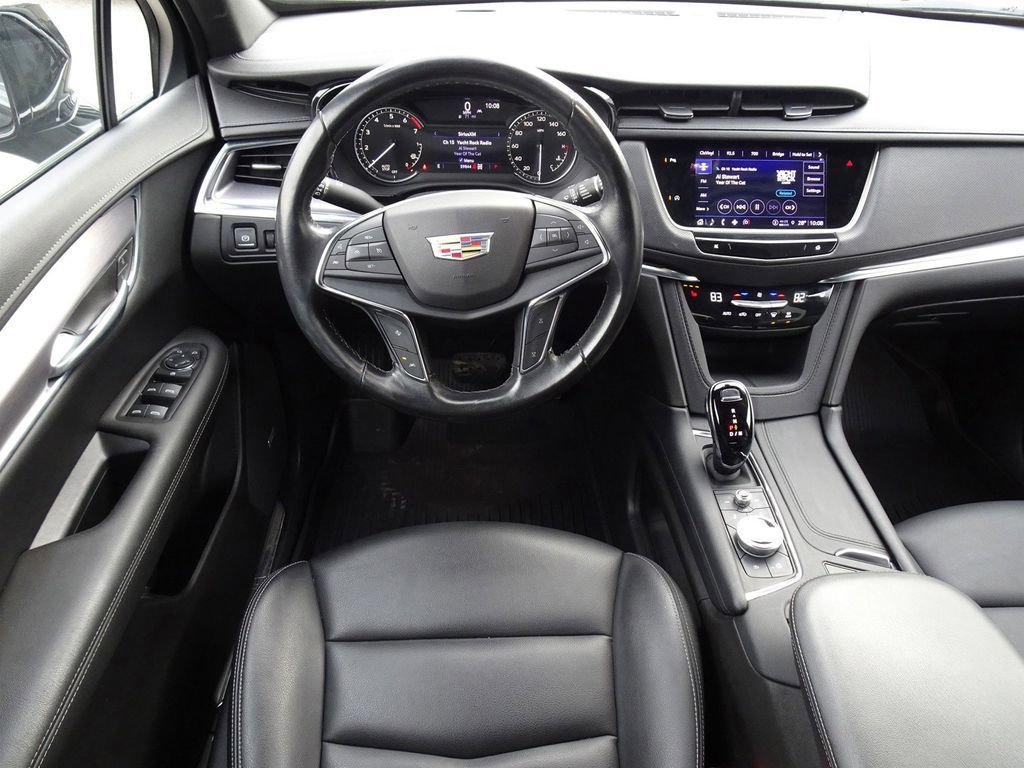 Certified 2023 Cadillac XT5 Luxury w/ LPO, Floor Liner Package image 10