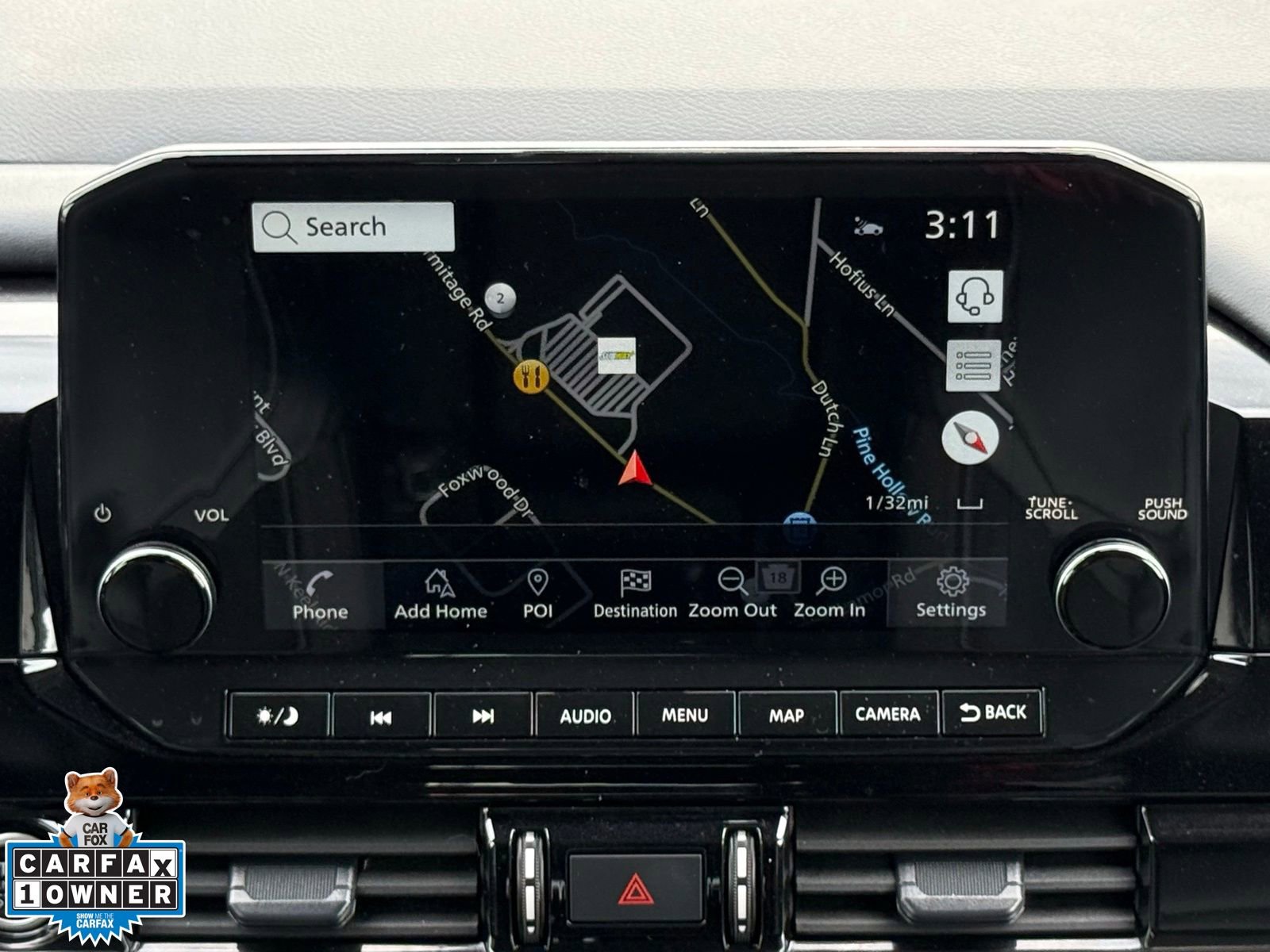 Used 2024 Nissan Pathfinder SL image 3