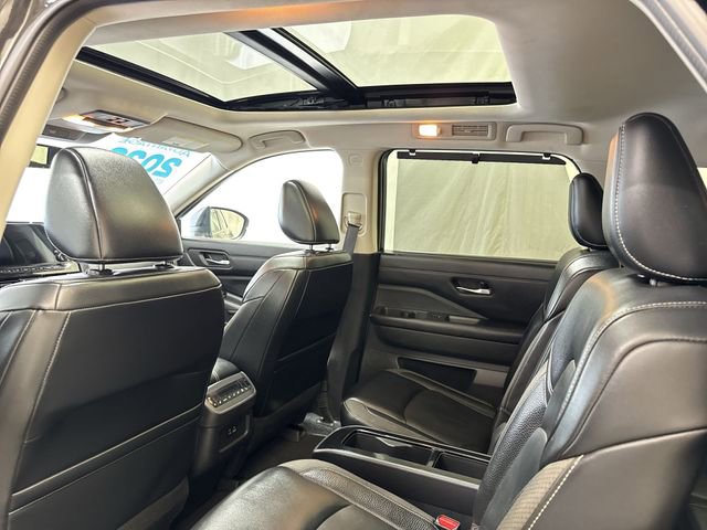 Used 2022 Nissan Pathfinder SL w/ SL Premium Package image 14
