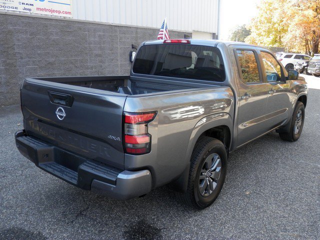 Used 2025 Nissan Frontier SV AWD/4WD image 8