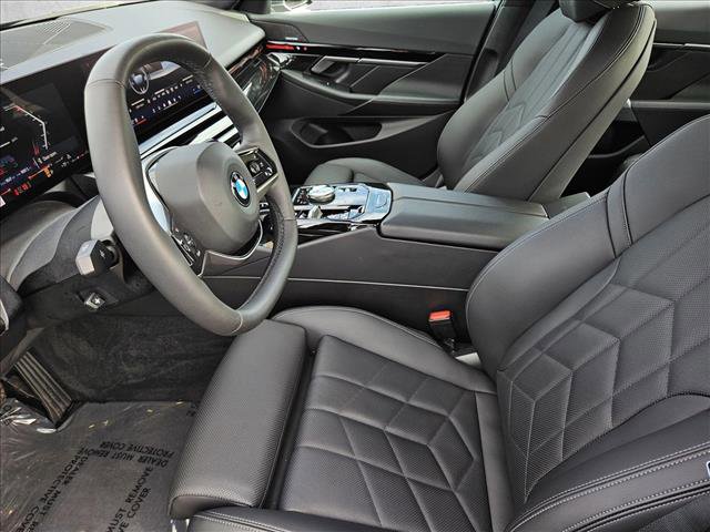 Certified 2024 BMW 530i w/ Convenience Package image 17